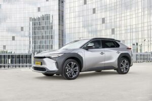 toyota-auto-elettrica